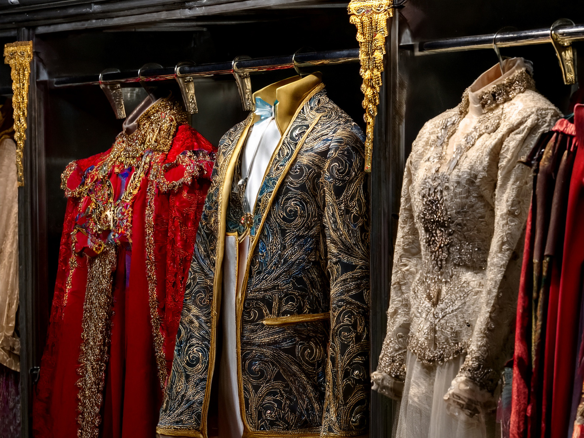 Le Grand Théâtre de Genève installe son stock de costumes à MÉTIERS VERNIER